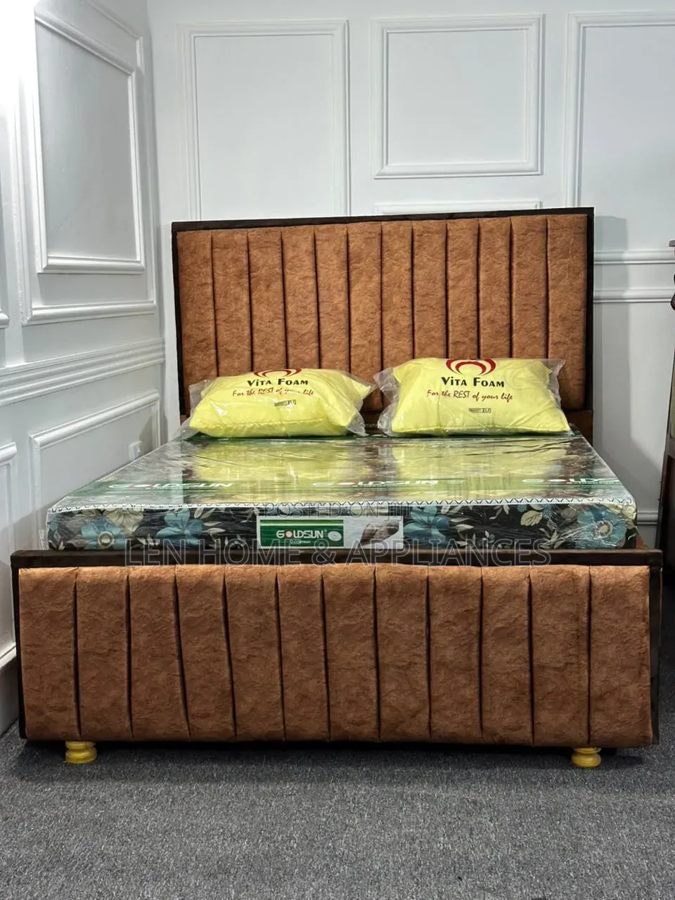 Sofa Bed 4/6 High Quality Karibu Sana Color Gray and Brown