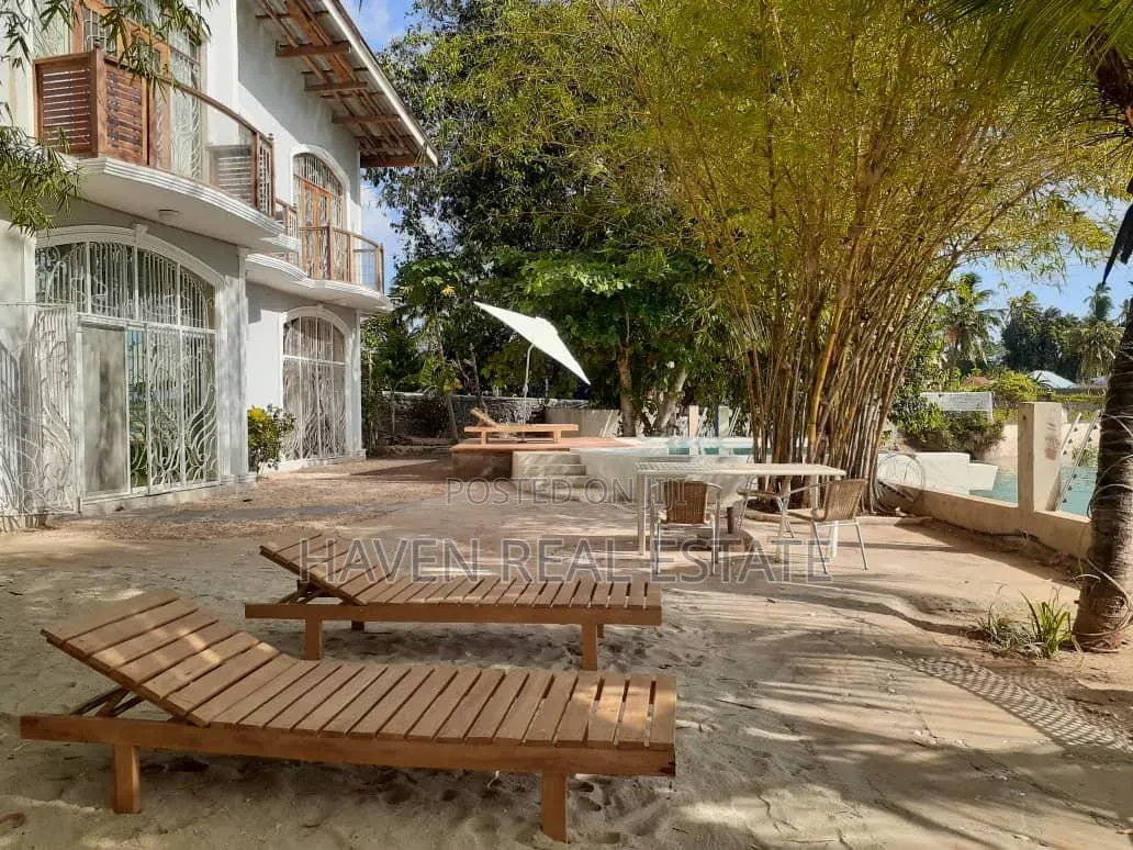 Furnished 4bdrm Villa in Mjini for rent