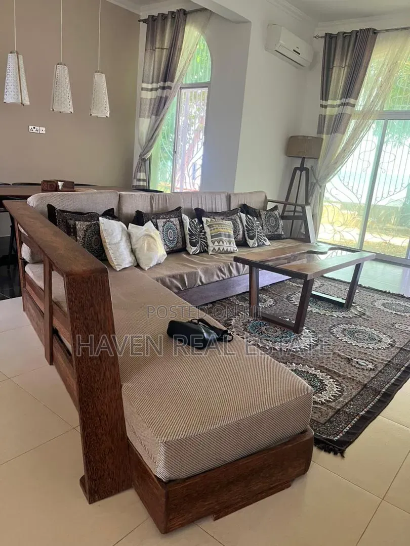 Furnished 4bdrm Villa in Mjini for rent