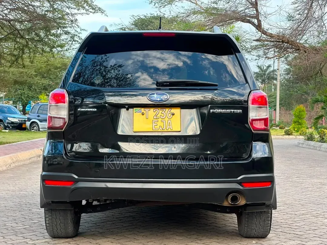 Subaru Forester 2014 Black