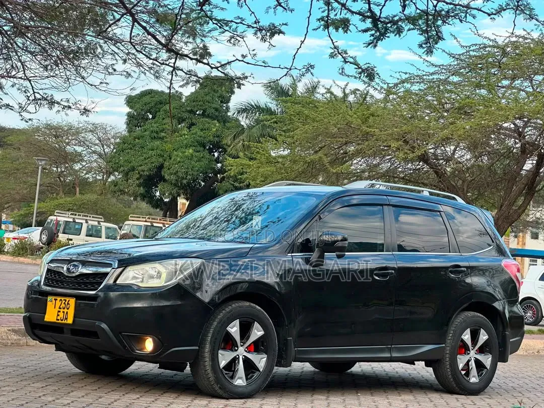 Subaru Forester 2014 Black