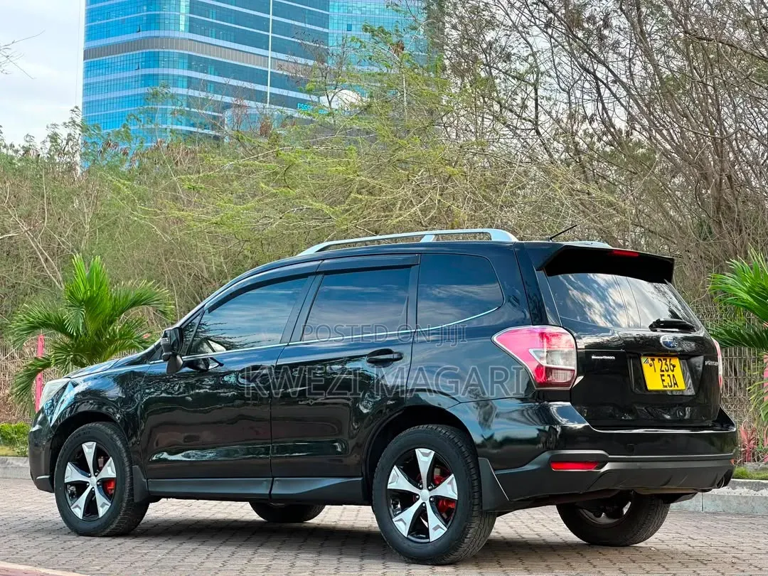 Subaru Forester 2014 Black