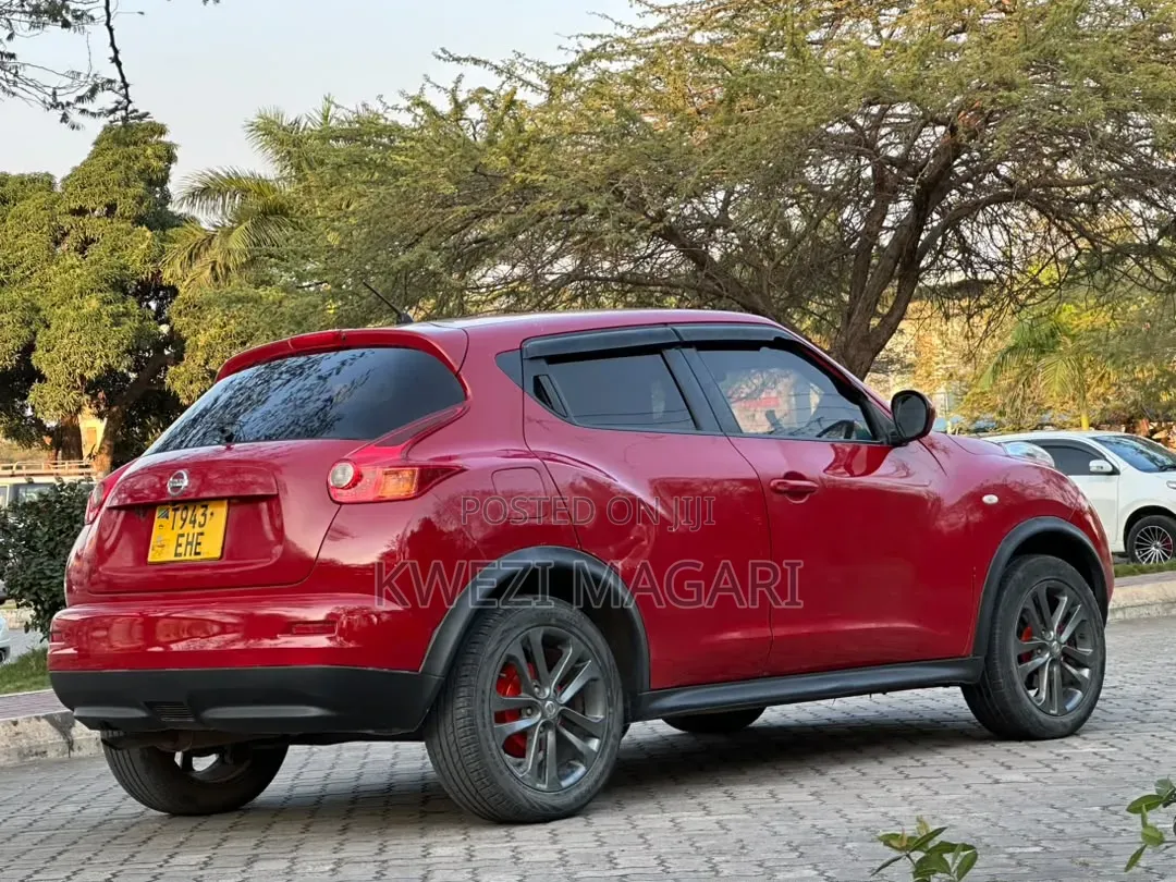 Nissan Juke 2012 Red