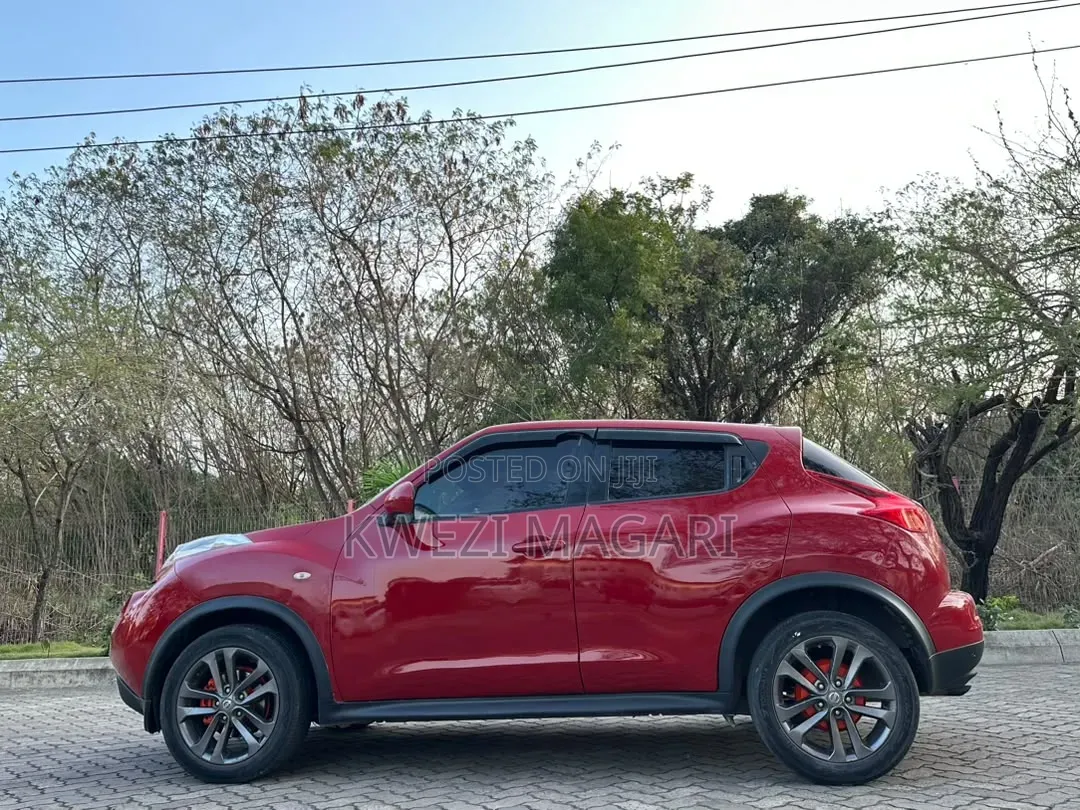 Nissan Juke 2012 Red