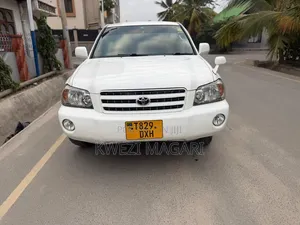 Toyota Kluger 2003 White