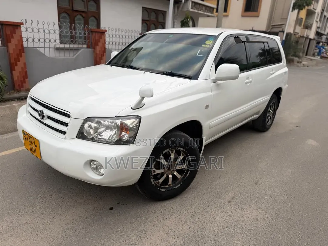 Toyota Kluger 2003 White
