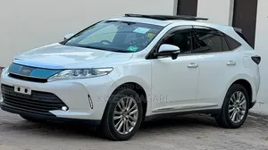 Toyota Harrier 2018 White