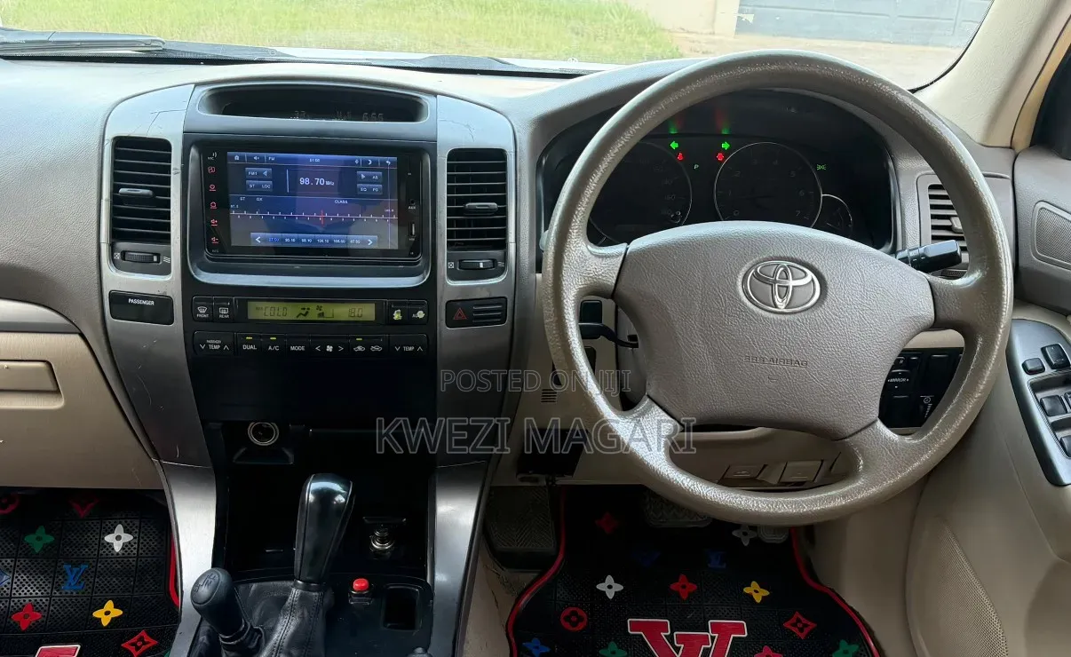 Toyota Land Cruiser Prado 2007 White