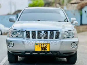 Toyota Kluger 2005 Silver