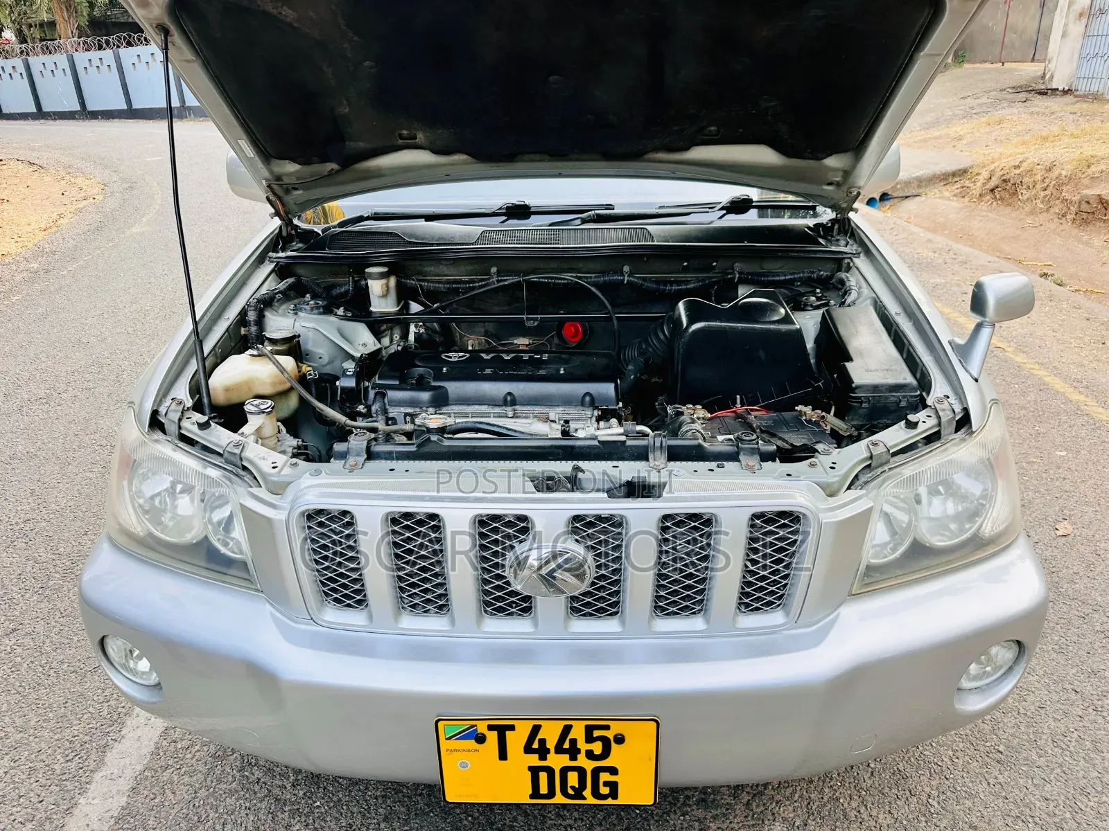 Toyota Kluger 2005 Silver