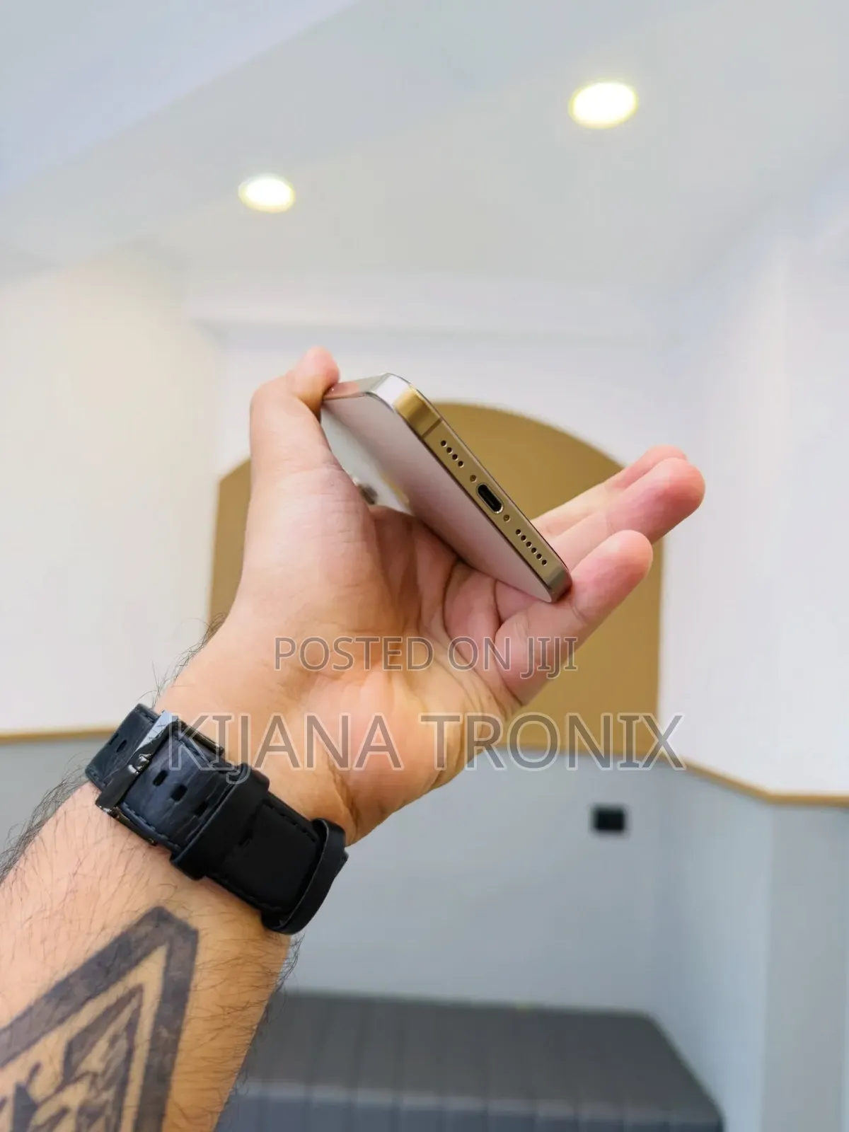 New Apple iPhone 16 Pro Max 512 GB Gold