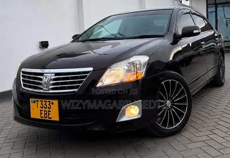 Toyota Premio 2011 Maroon
