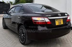 Toyota Premio 2011 Maroon
