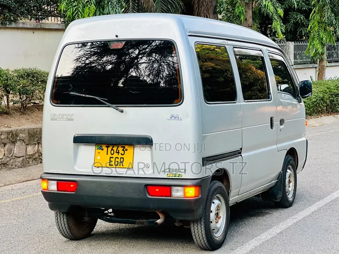 Suzuki Every Wagon 2005 Gray