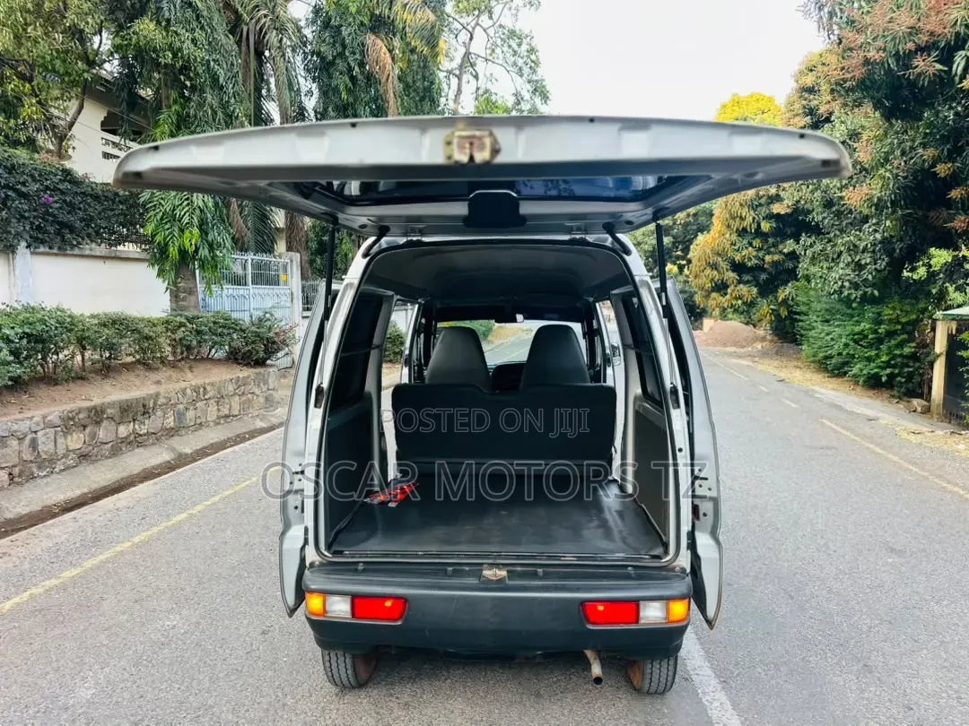 Suzuki Every Wagon 2005 Gray