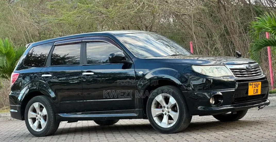 Subaru Forester 2010 Black