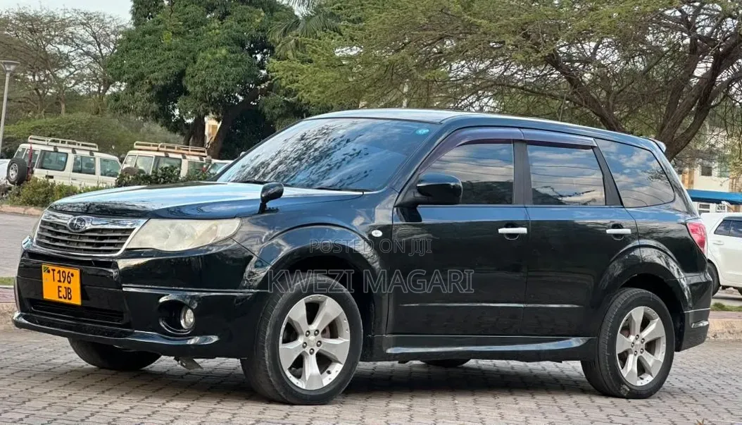 Subaru Forester 2010 Black
