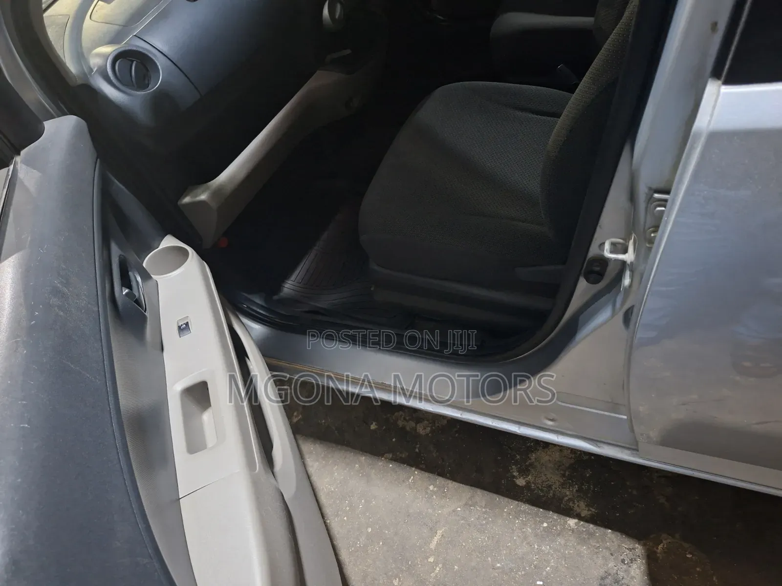 Toyota Passo 2005 White