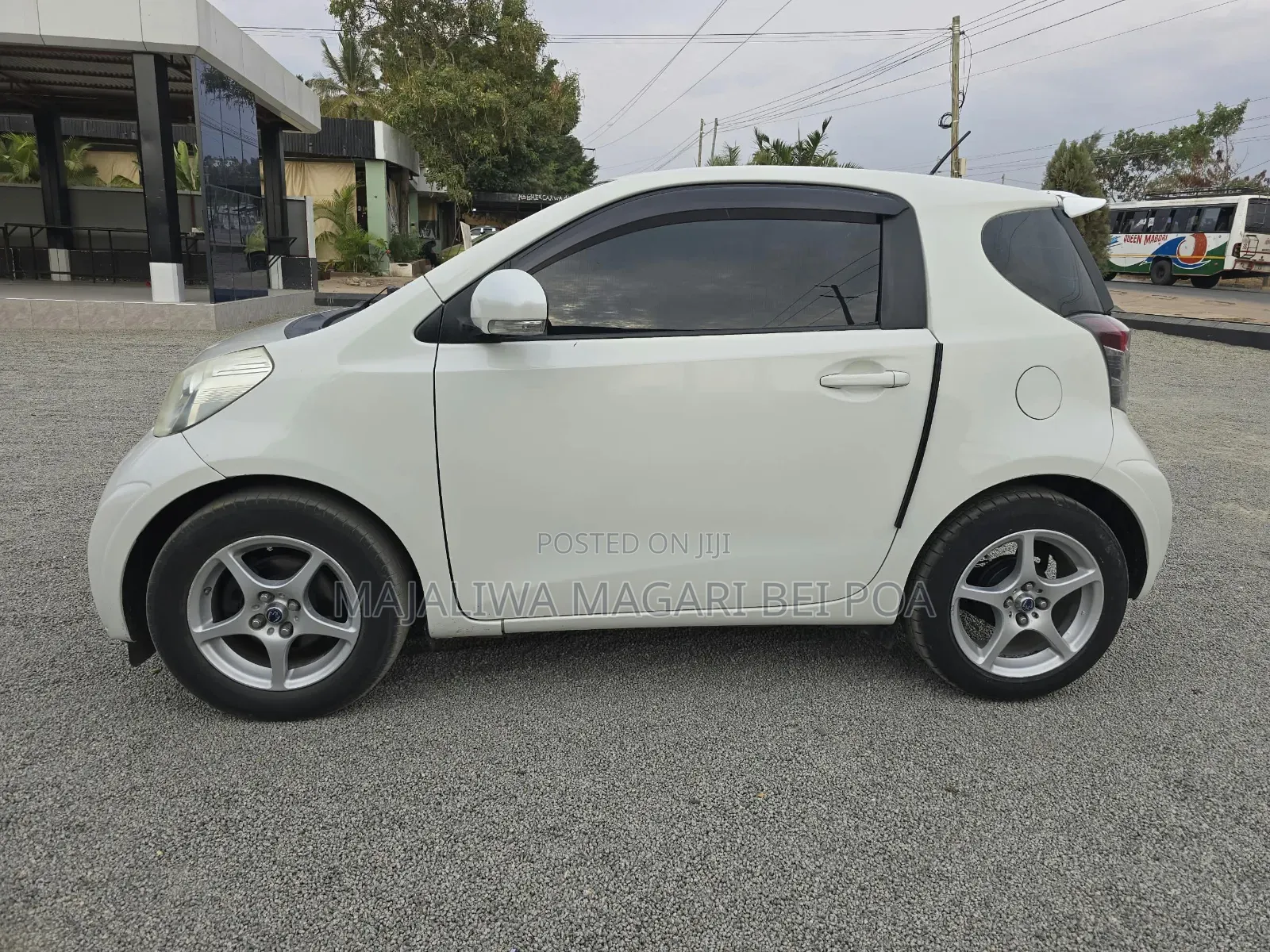 Toyota iQ 2008 White