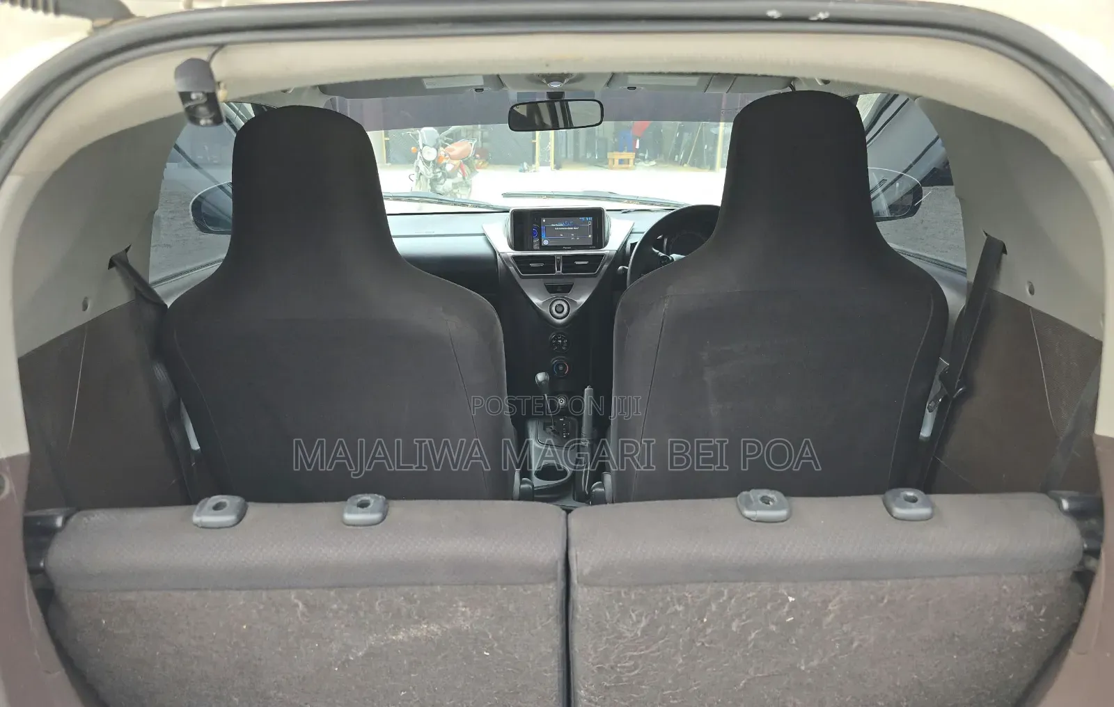 Toyota iQ 2008 White