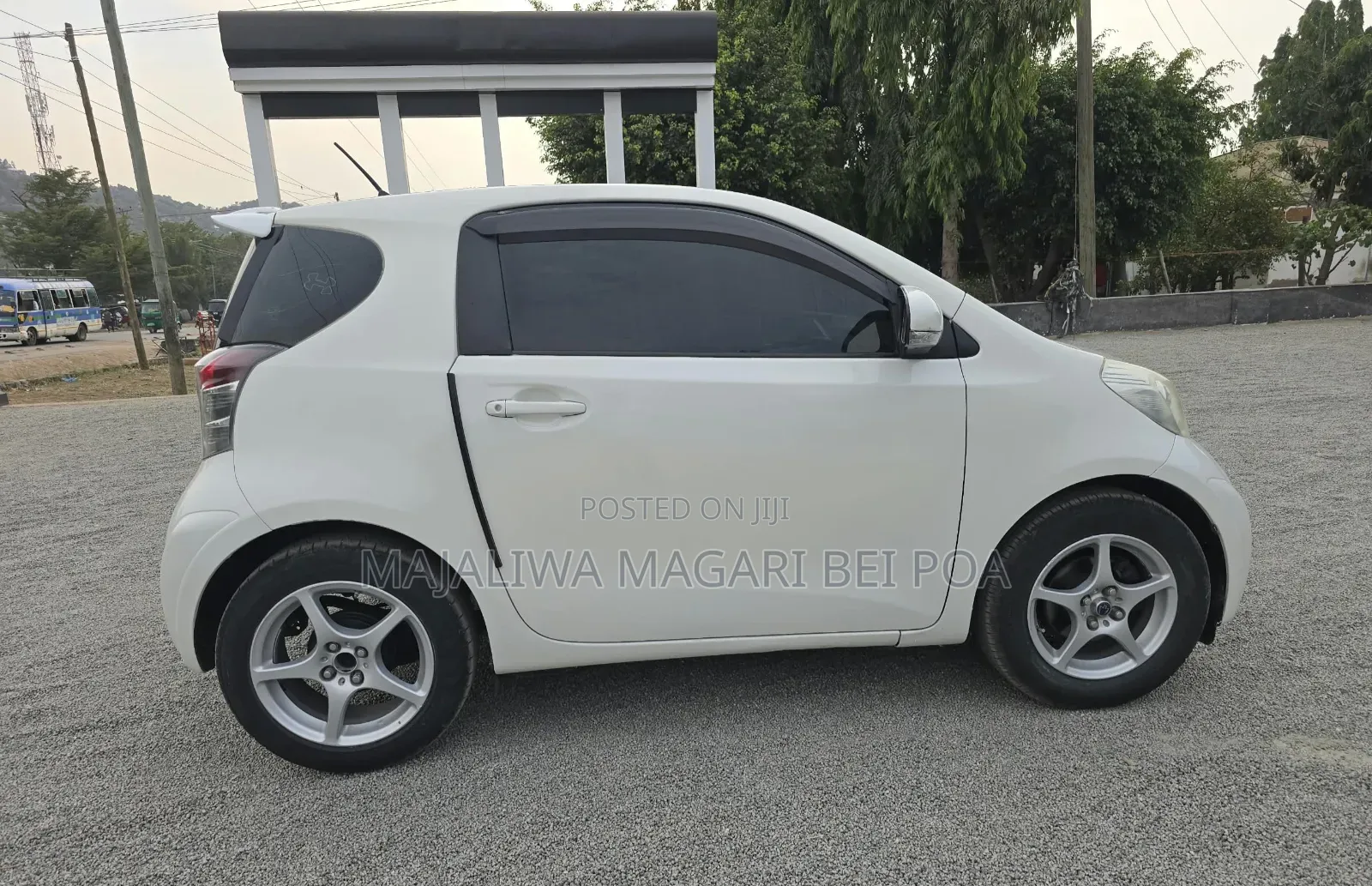 Toyota iQ 2008 White