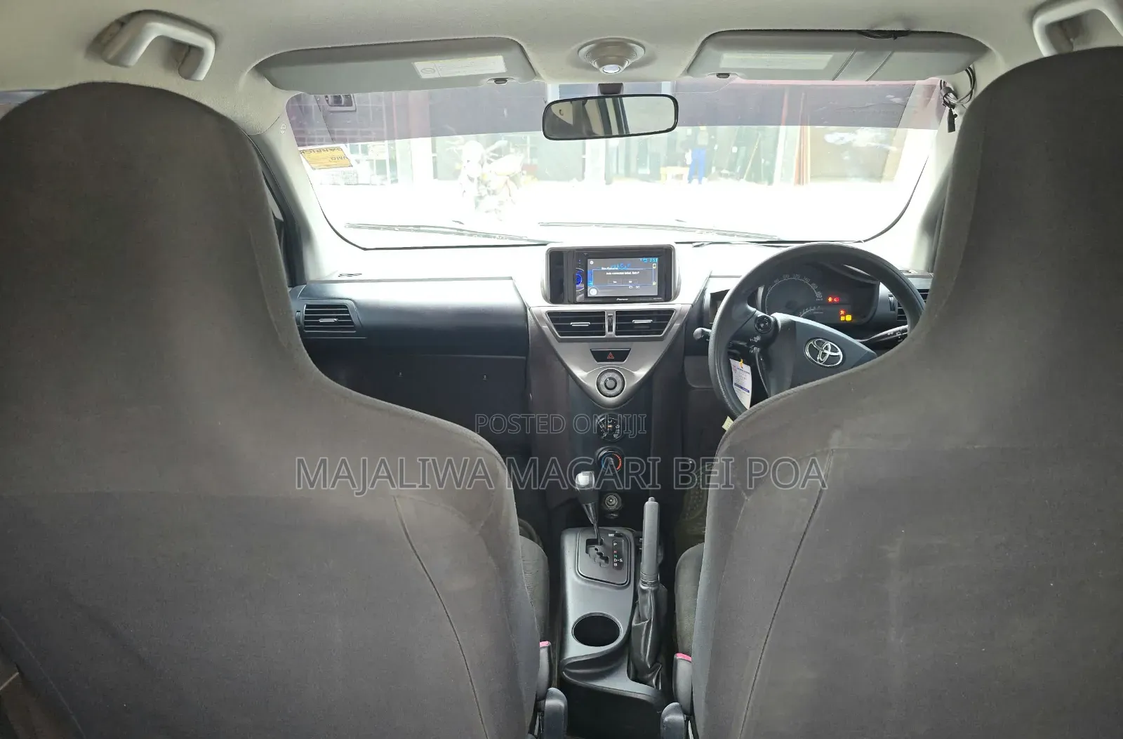 Toyota iQ 2008 White