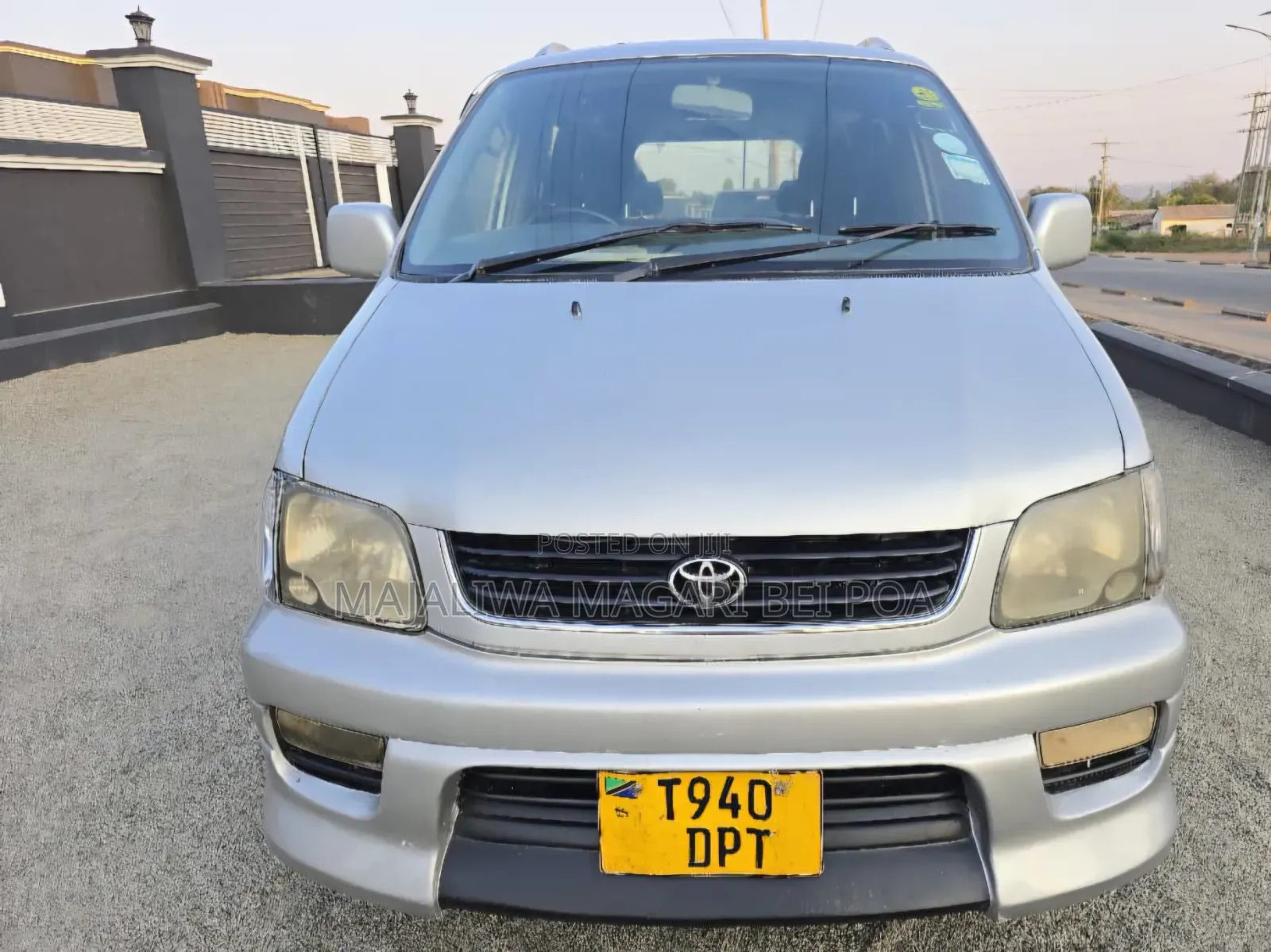 Toyota Noah 2009 Silver