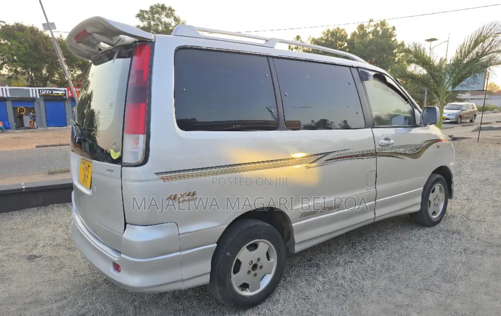 Toyota Noah 2009 Silver