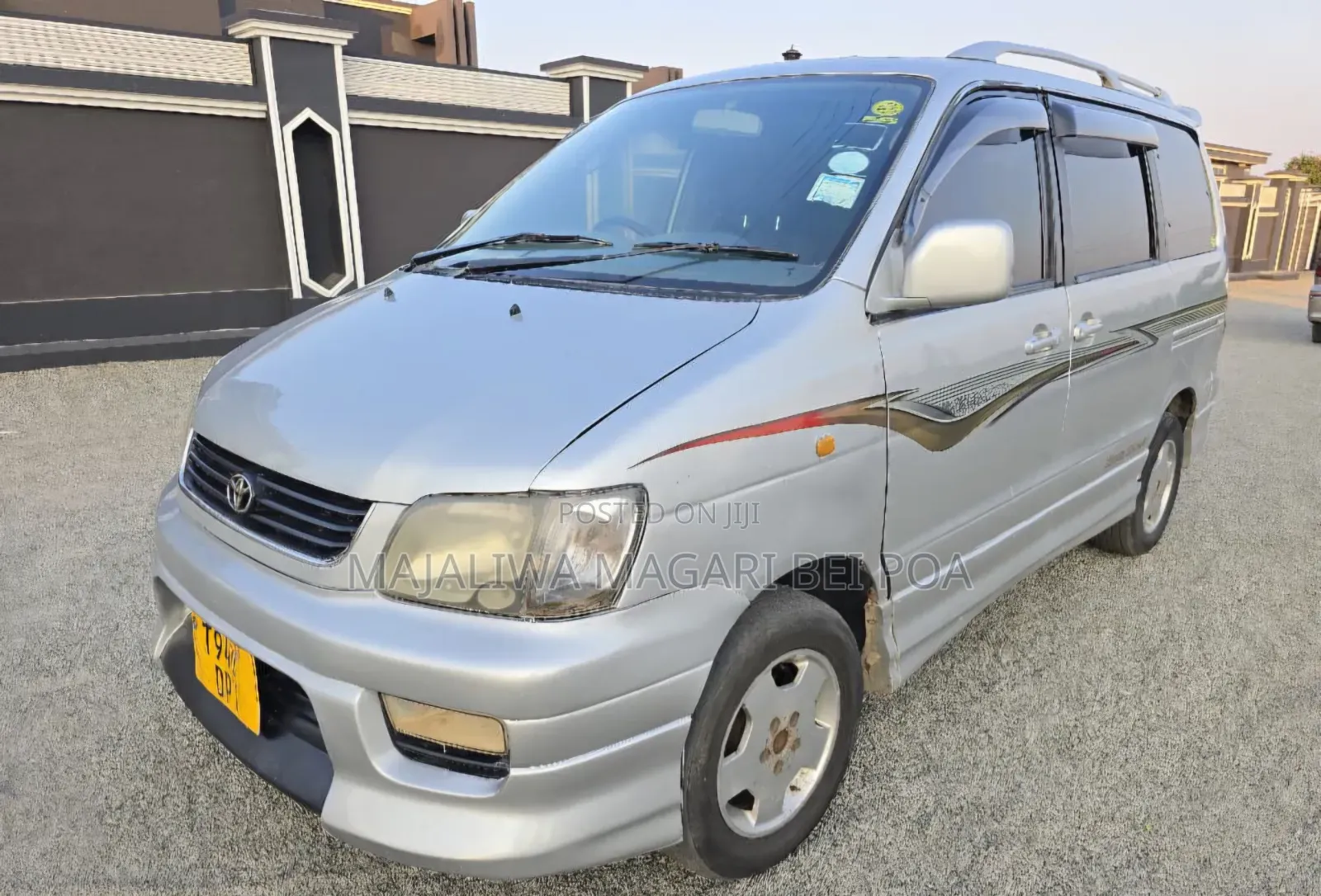 Toyota Noah 2009 Silver