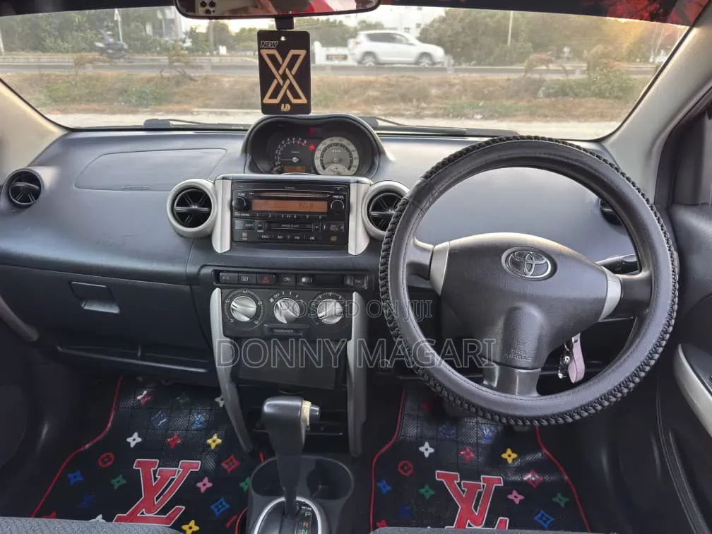 Toyota IST 2006 Black