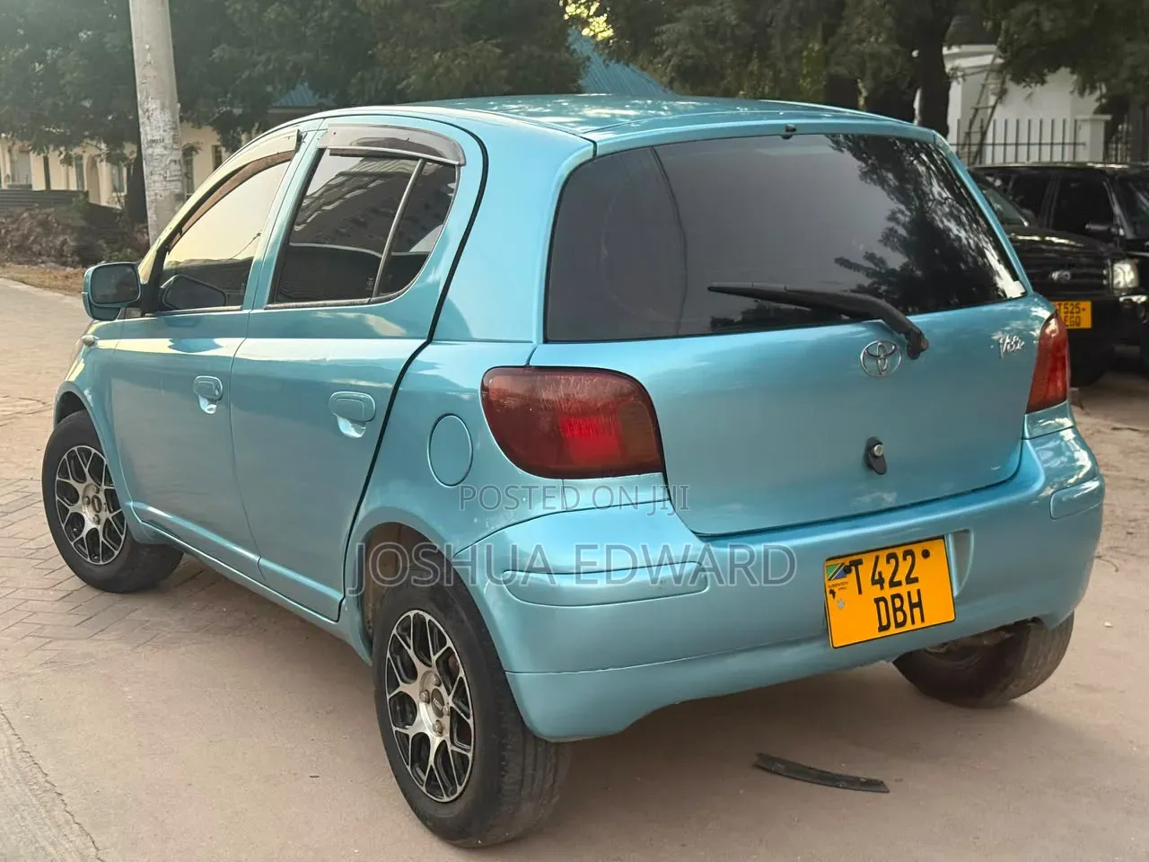 Toyota Vitz 2004 Blue