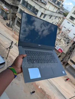 Laptop Dell Inspiron 7566 8GB Intel Core i7 SSD 256GB
