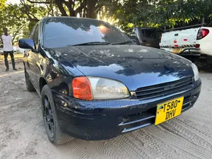 Toyota Starlet 2002 Black