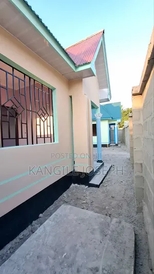 2bdrm House in Zingiziwa Street, Chanika for sale