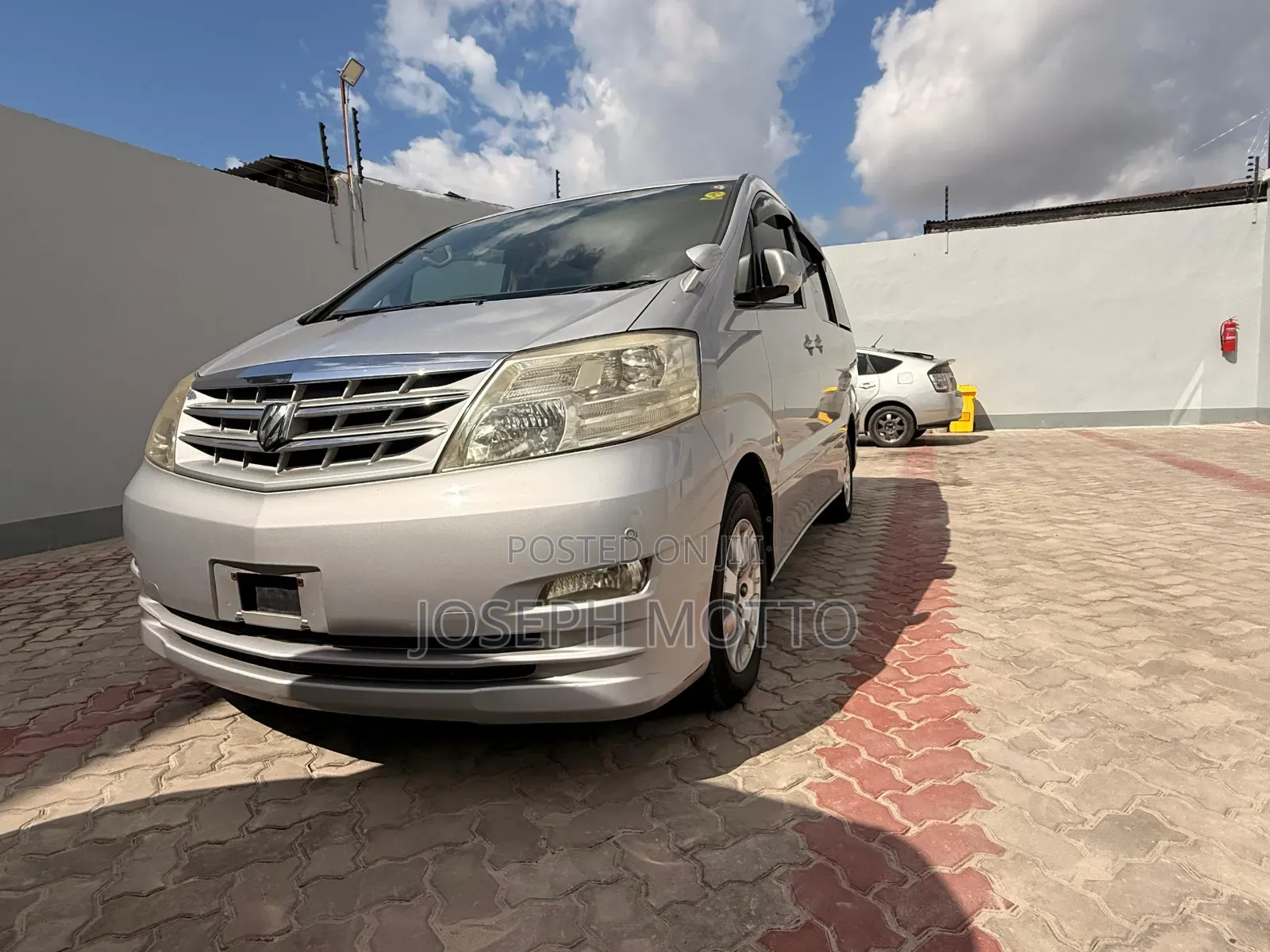 Toyota Alphard 2006 Silver