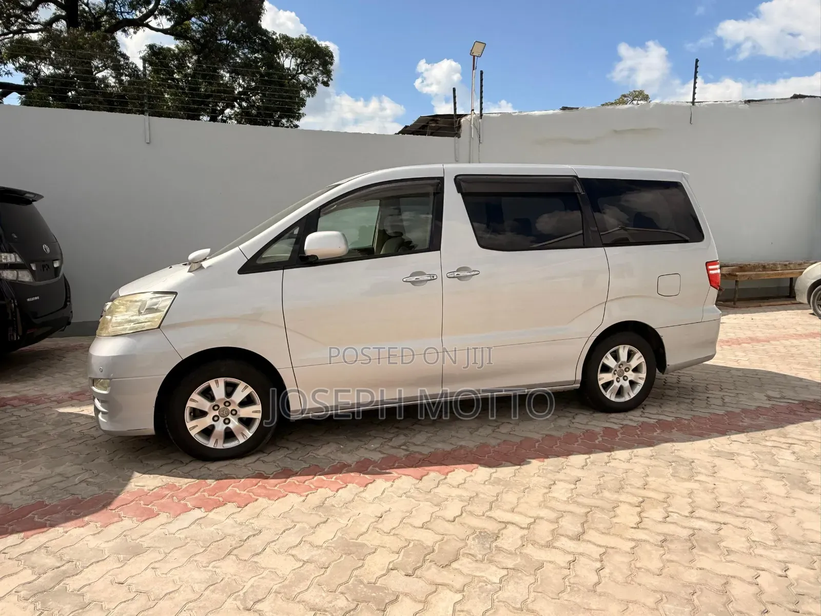 Toyota Alphard 2006 Silver