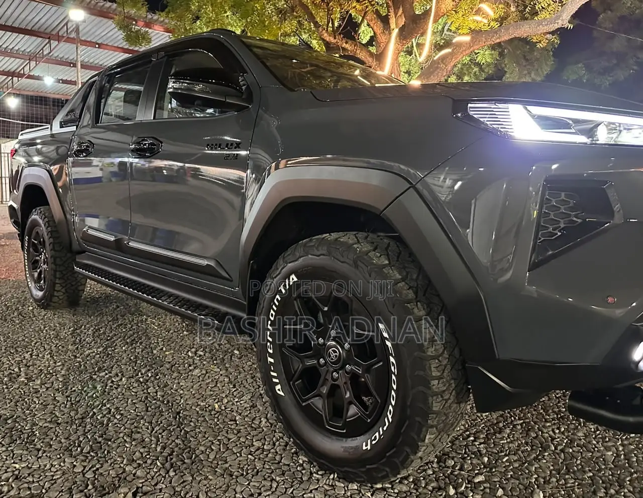 New Toyota Hilux 2026 Gray