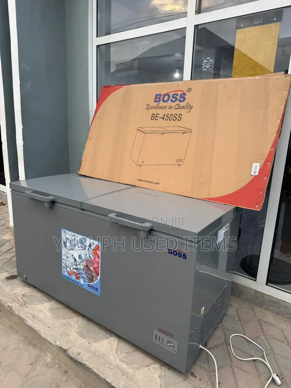 Boss Frizer // 450L // Double Door //