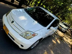 Toyota IST 2007 White