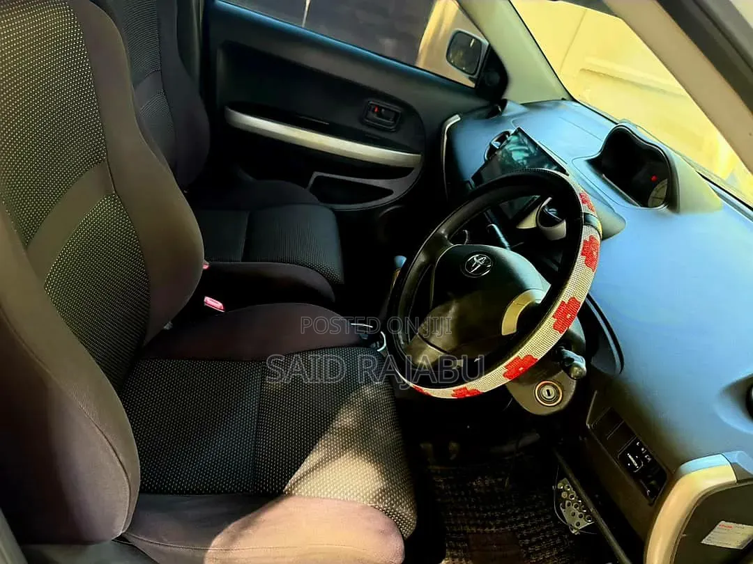Toyota IST 2007 White
