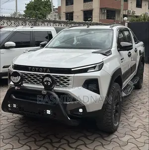 New Toyota Hilux 2026 White