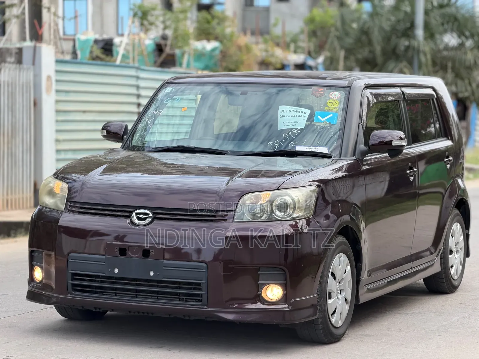Toyota Rumion 1.5 FWD 2023 Maroon