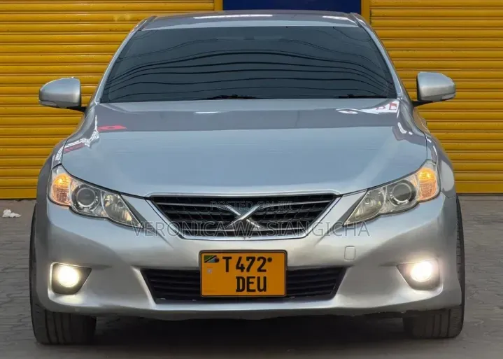 Toyota Mark X 2012 Silver