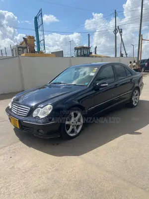Mercedes-Benz C200 2005 Black