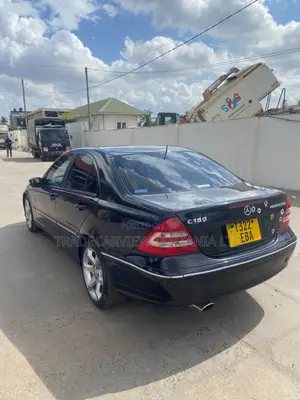 Mercedes-Benz C200 2005 Black