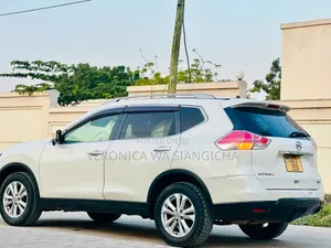 Nissan X-Trail 2013 White