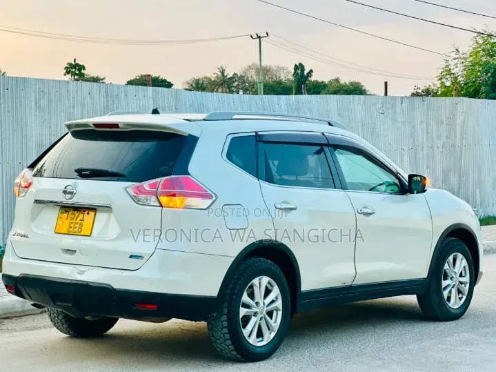 Nissan X-Trail 2013 White