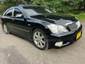 Toyota Crown 2006 Black