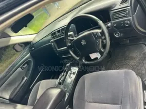 Toyota Crown 2006 Black