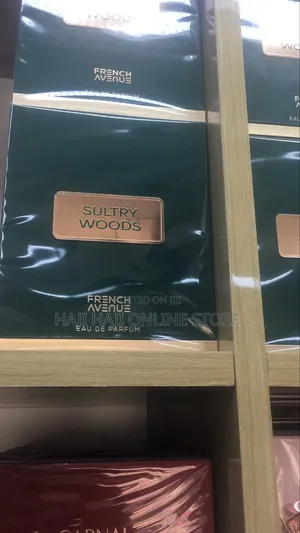Sultry Woods Perfume